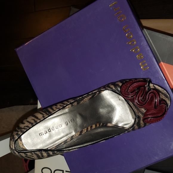 Madden Girl Platform Pumps Sz 8 - Picture 4 of 5